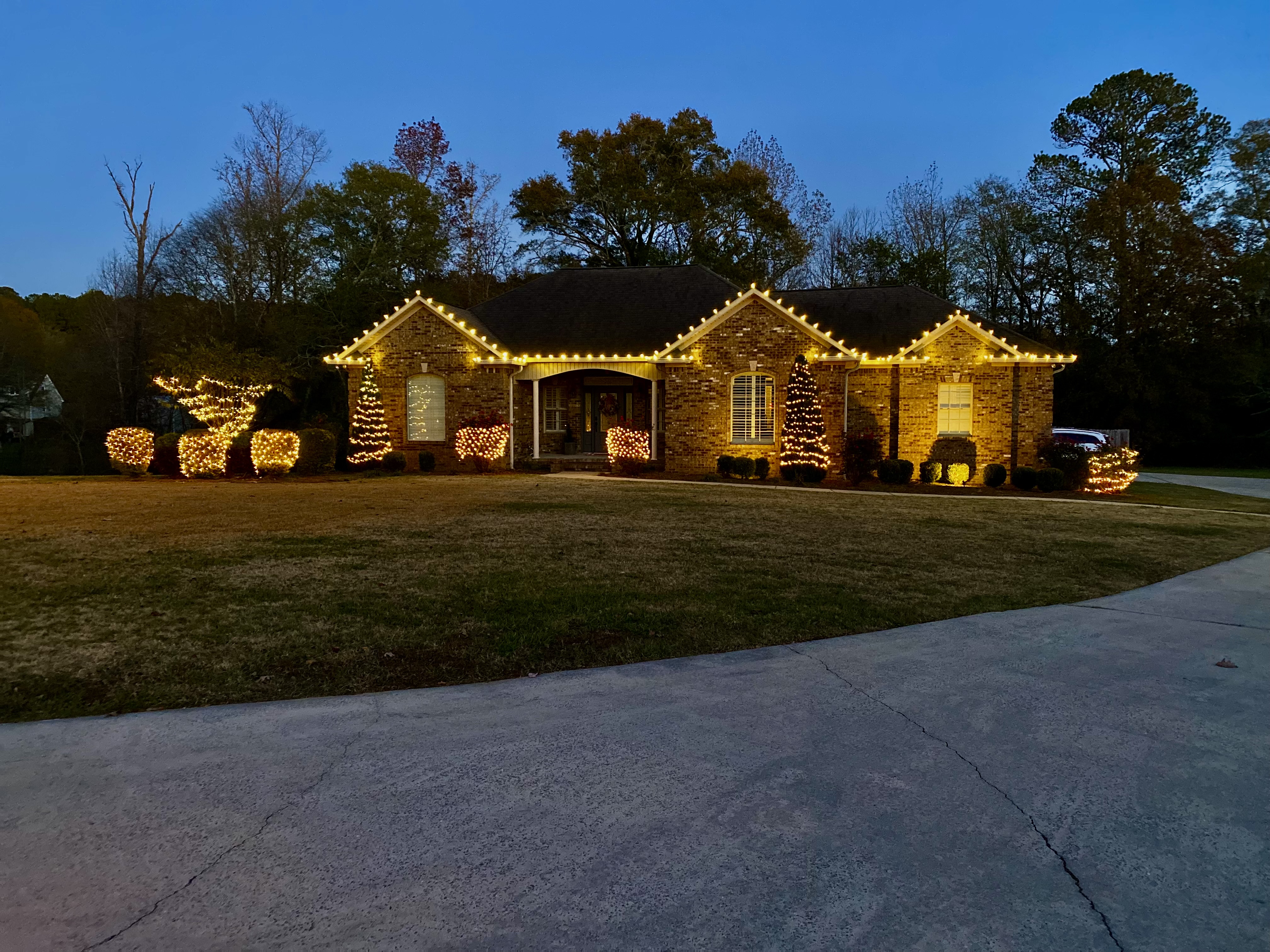 Residential Christmas lights